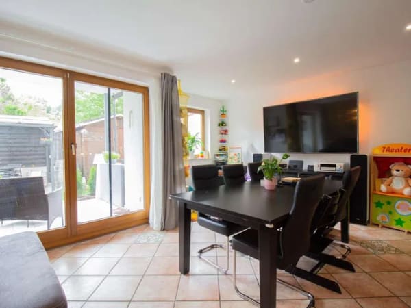 Immobilie in Freinsheim - Einzigartige Maisonette mit Terrasse & Garten!
 - Bild 2