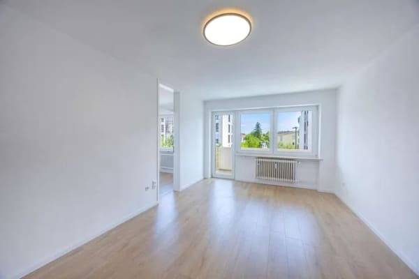 Immobilie in Germering - Charmantes Apartment mit Südbalkon auf Erbpacht in ruhiger Lage von Germering - Bild 2