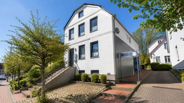 Immobilie in Schleswig - Modernisiertes Zweifamilienhaus - Bild 0