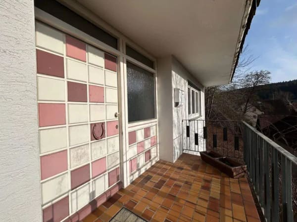 Immobilie in Zimmern ob Rottweil - Großzügiges Einfamilienhaus mit Doppelgarage & 4 Stellplätzen auf außergewöhnlichem Grundstück - Bild 4