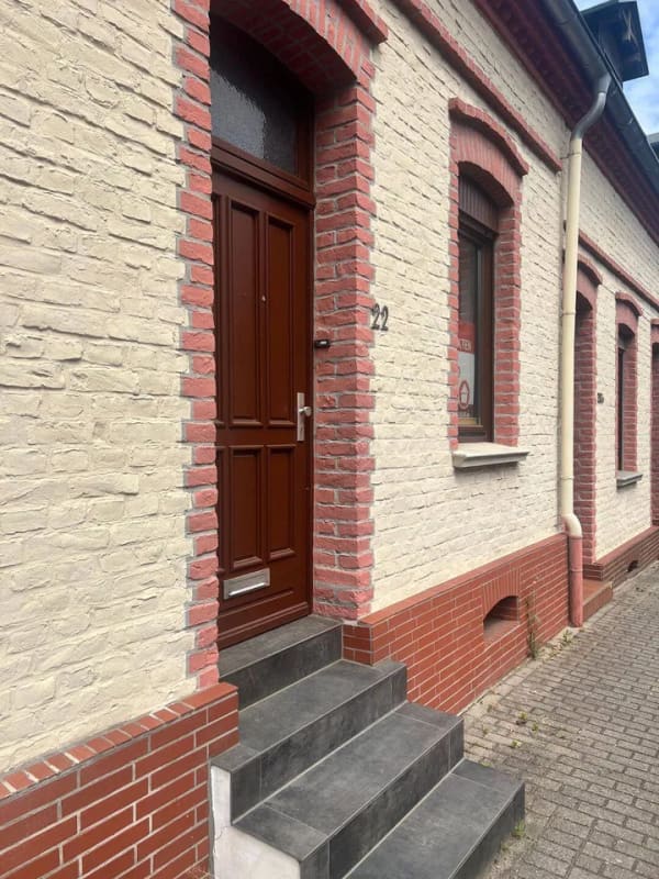 Immobilie in Mülheim an der Ruhr - "Haus im Haus" mit schönem Garten und PKW- Stellplatz in Saarn - nah der Ruhr  - Bild 2