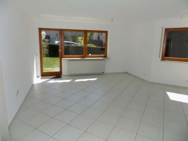 Immobilie in Bad Überkingen - 3-Zimmer-EG-Wohnung mit schöner Süd Terrasse - Bild 1