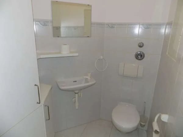 Immobilie in Bad Überkingen - 3-Zimmer-EG-Wohnung mit schöner Süd Terrasse - Bild 4