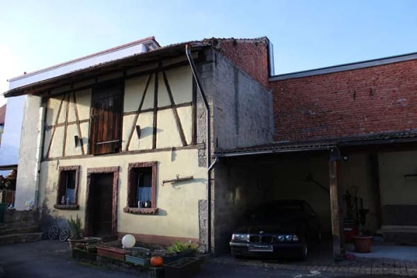 Immobilie in Höpfingen - Zweifamilienhaus mit Scheune-Garten-Garage mit Hebebühne - Bild 3