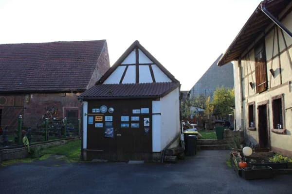 Immobilie in Höpfingen - Zweifamilienhaus mit Scheune-Garten-Garage mit Hebebühne - Bild 4