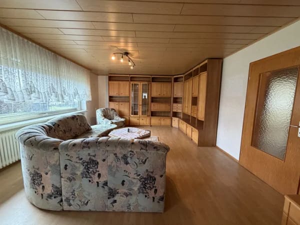 Immobilie in Altenbamberg - Einfamilienhaus mit Tageslichtbädern auf schönem, großen Grundstück mit zusätzlicher Halle - Bild 3
