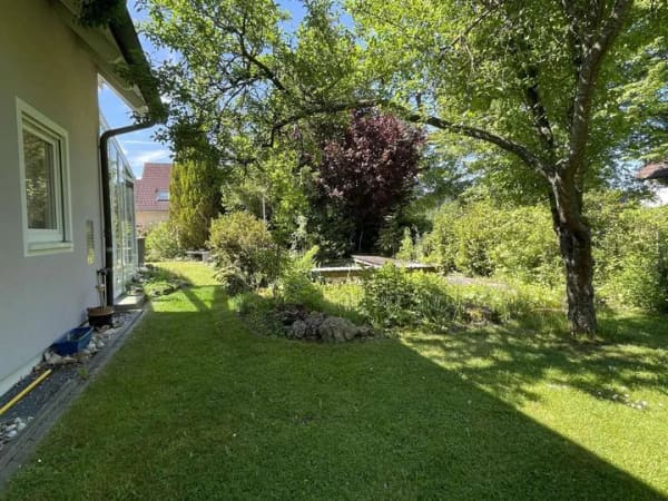 Immobilie in Train - großzügiges und sehr gepflegtes Einfamilienhaus mit Doppelgarage in St. Johann/Train  - Bild 3
