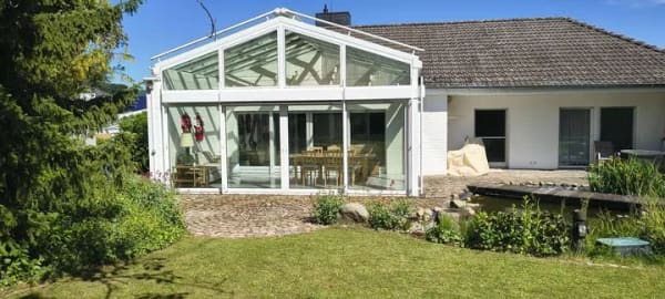 Immobilie in Bolanden - Großzügiger Bungalow mit Wintergarten in Feldrandlage und Einliegerwohnung  - Bild 3