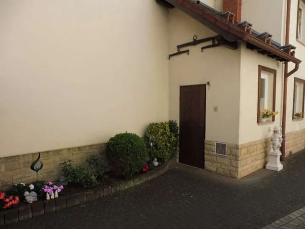 Immobilie in Tann - Historisches Flair trifft Platzvielfalt - Bild 2