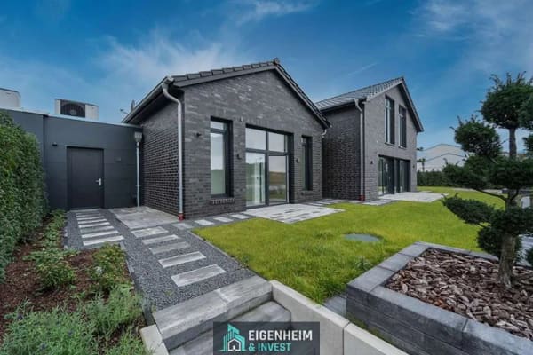 Immobilie in Herzlake - Exklusives Einfamilienhaus mit Einliegerwohnung und Photovoltaikanlage - Bild 0