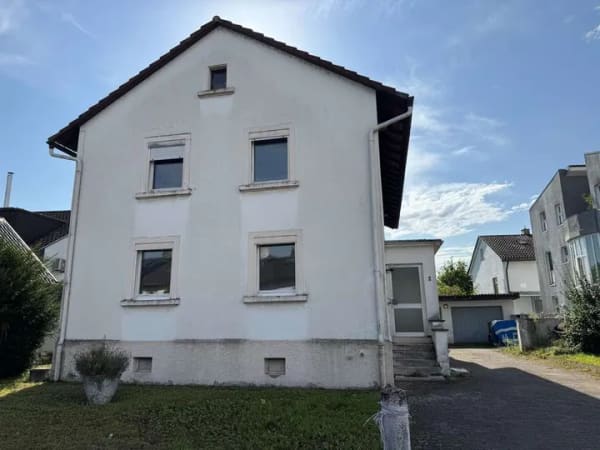 Immobilie in Rheinstetten - Provisionsfrei! Sanierung oder Neubau (Baugenehmigung). 949 m² Grundstück mit Bestandsgebäude. - Bild 1