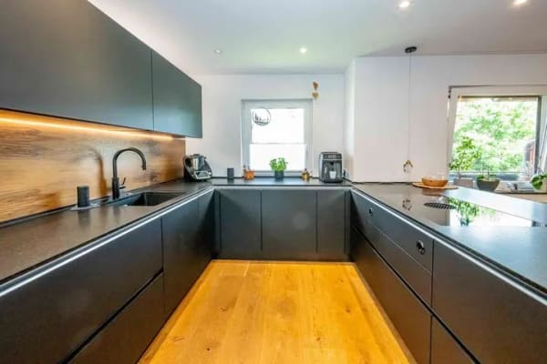 Immobilie in Gutach im Breisgau - Wohnkomfort auf drei Etagen – modernisierte Maisonette mit Garage - Bild 2