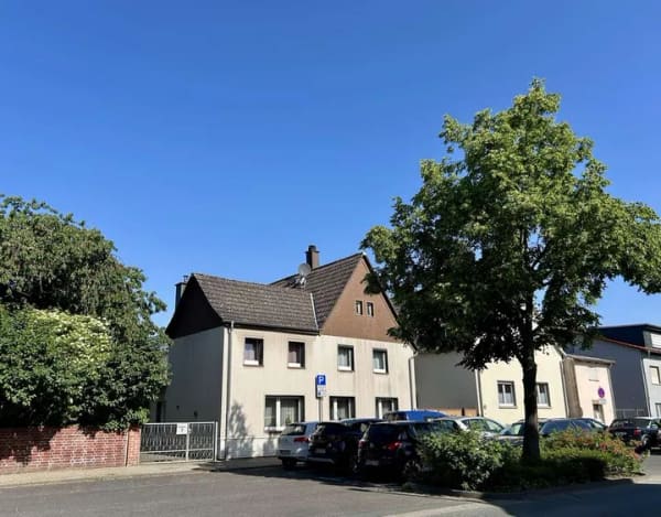 Immobilie in Florstadt - Haus mit Hof und Garten in zentraler Lage in Büdesheim - Bild 0