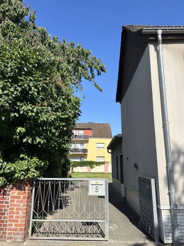 Immobilie in Florstadt - Haus mit Hof und Garten in zentraler Lage in Büdesheim - Bild 2