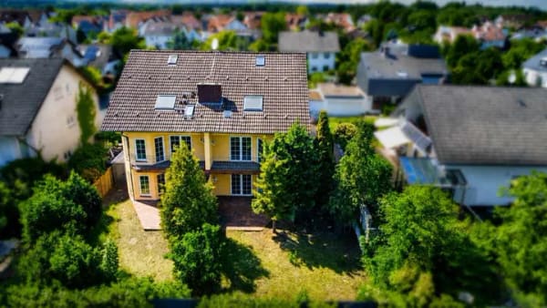 Immobilie in Dieburg - Schön geschnittene Doppelhaushälfte mit Einliegerwohnung in begehrter Lage von Dieburg - Bild 0