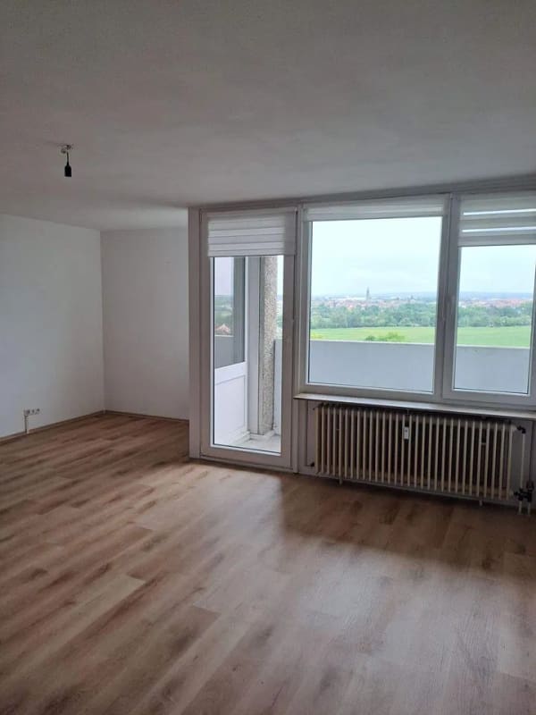 Immobilie in Erlangen - Saniertes 1-Zimmer-Appartement m. Ausblick - Bild 0