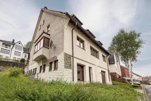 Immobilie in Wetter (Ruhr) - Charmantes Zweifamilienhaus mit Garage, Vollkeller und vielseitigen Nutzungsmöglichkeiten in Wetter-Volmarstein - Bild 2