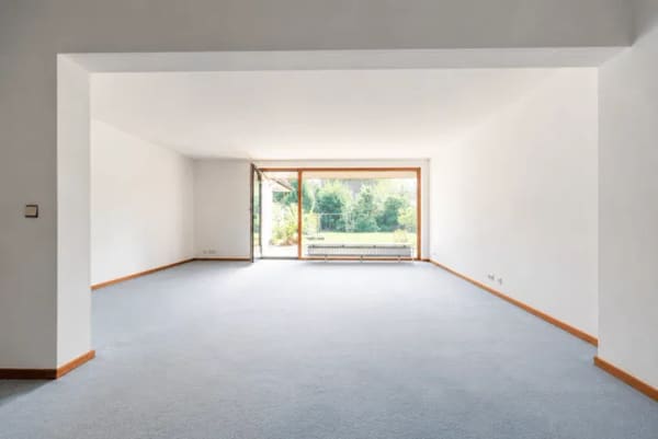 Immobilie in Ahrensburg - STADTHAUS MIT SÜDGARTEN, GARAGE & ENTWICKLUNGSPOTENZIAL    IM ALLEENVIERTEL VON AHRENSBURG - Bild 2