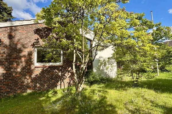 Immobilie in Lübeck - Handwerker aufgepasst! großzügiger Bungalow in Sankt Jürgen - Bild 1