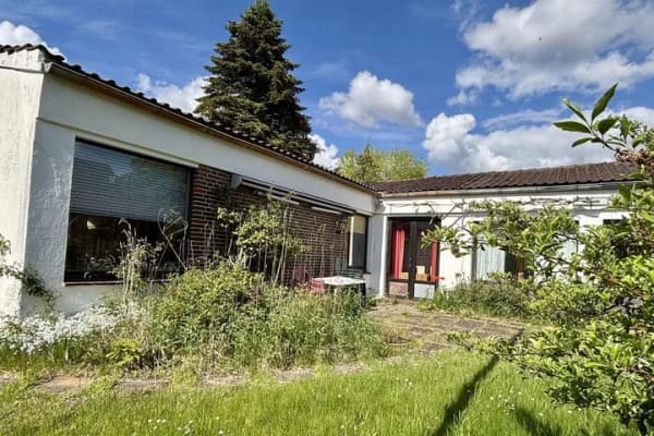 Immobilie in Lübeck - Handwerker aufgepasst! großzügiger Bungalow in Sankt Jürgen - Bild 2