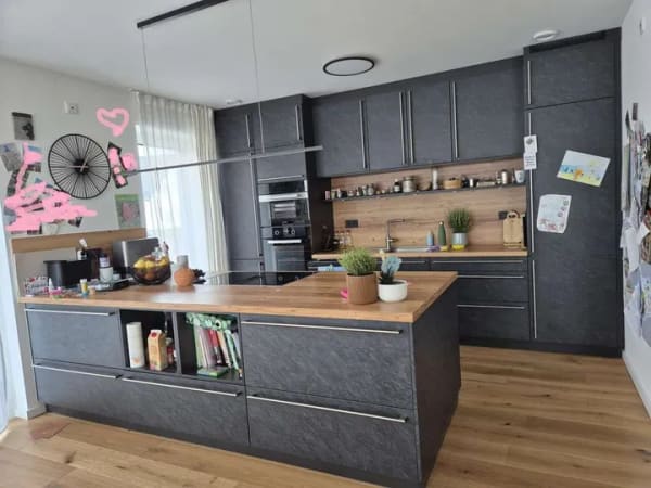Immobilie in Waldenburg - Exklusives KFW 40+ Haus mit ELW, Smart Home und PV Anlage und Sauna - Bild 1