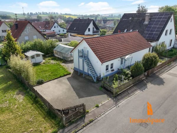 Immobilie in Horgau - **IMMOSPACE - EFH mit Garten, Teich und Wintergarten! ** - Bild 1