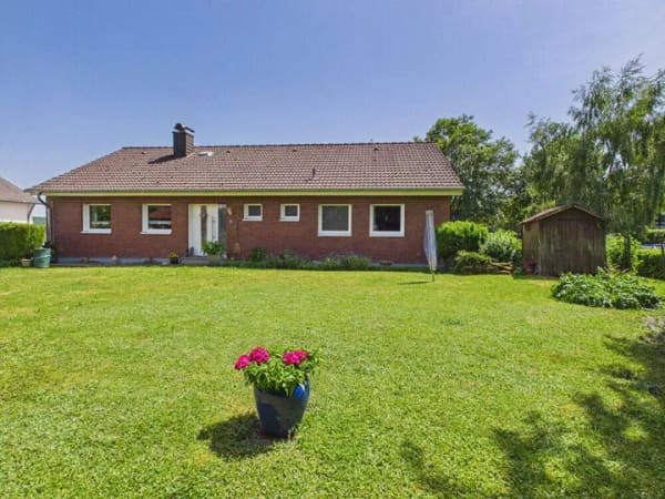 Immobilie in Bitburg - Gepflegtes Einfamilienhaus mit vermieteter Einliegerwohnung in attraktiver Wohnlage von Bitburg! - Bild 2