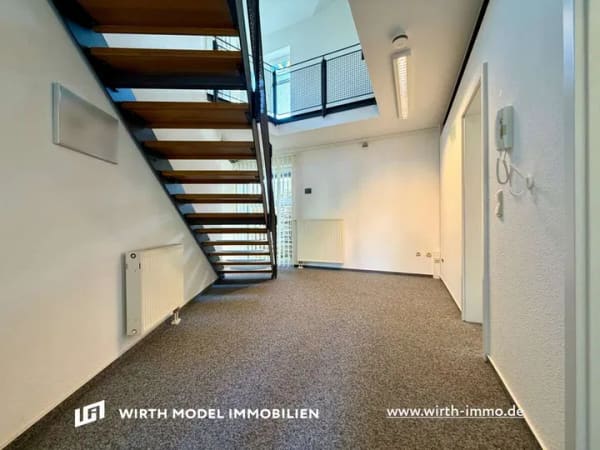 Immobilie in Grafenrheinfeld - Extravagante Doppelhaushälfte mit schönem Garten und Carport in Grafenrheinfeld - Bild 1