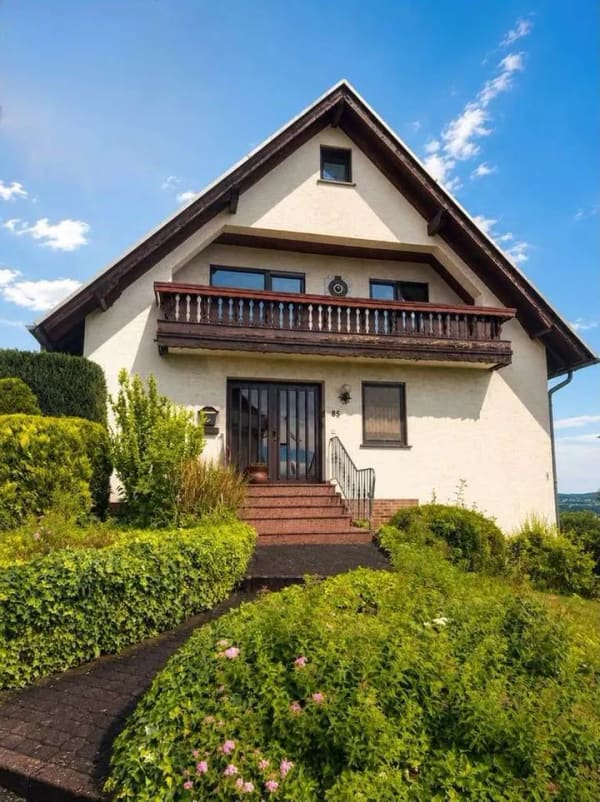 Immobilie in Weitersburg - Einfamilienhaus mit Einliegerwohnung - Bild 0