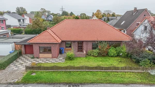 Immobilie in Nordenham - Charmanter Bungalow mit viel Potential in Blexen - Bild 1