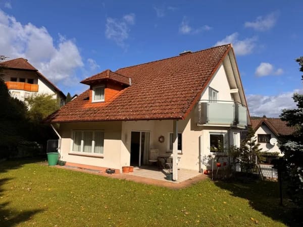 Immobilie in Kleinheubach - Keine Käuferprovision! Kaufen Sie ab € 1.249- mtl.* / EFH mit riesigem Garten | zum Einzug bereit! - Bild 1