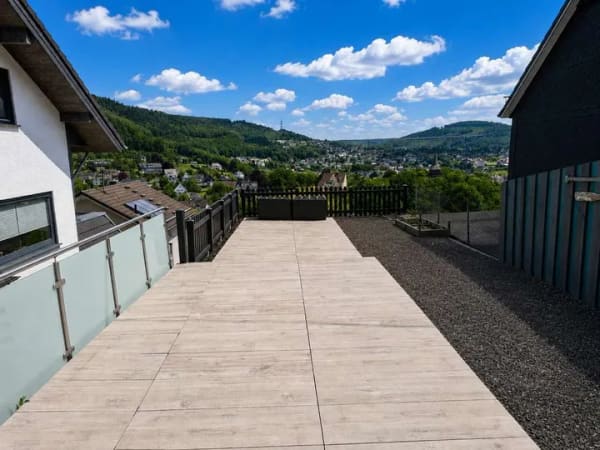 Immobilie in Mudersbach - Mehrgenerationenhaus mit Einliegerwohnung, Swim-Spa und Panoramablick - Bild 4