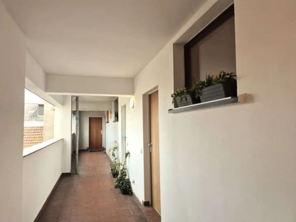 Immobilie in Oberhausen - Kapitalanlage mit Potenzial: frisch renovierte 1,5-Zimmer-Wohnung mit Balkon in Oberhausen-Mitte - Bild 2