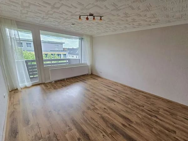Immobilie in Oberhausen - Kapitalanlage mit Potenzial: frisch renovierte 1,5-Zimmer-Wohnung mit Balkon in Oberhausen-Mitte - Bild 3