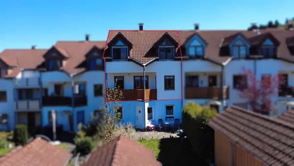 Immobilie in Erolzheim - Gepflegtes Reihenmittelhaus mit moderner Ausstattung und Garten in ruhiger Wohnlage. - Bild 2