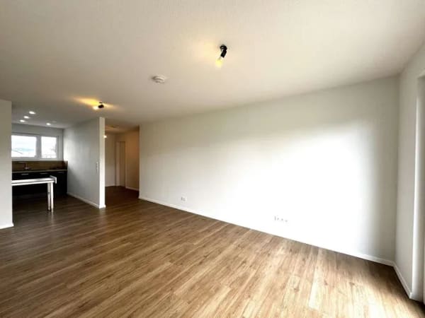 Immobilie in Isny im Allgäu - Seniorengerechtes Appartement mit Balkon mit Blick ins Grüne in attraktiver Lage in Isny im Allgäu - Bild 4