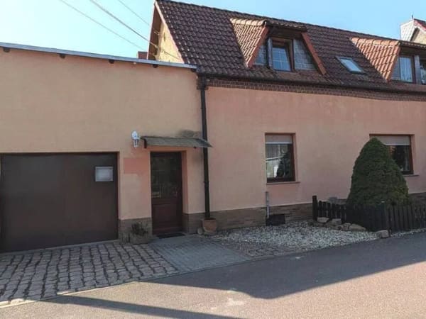 Immobilie in Köthen (Anhalt) - Geräumiges Wohnhaus mit Einliegerpotenzial und gemütlicher Oase - Bild 0