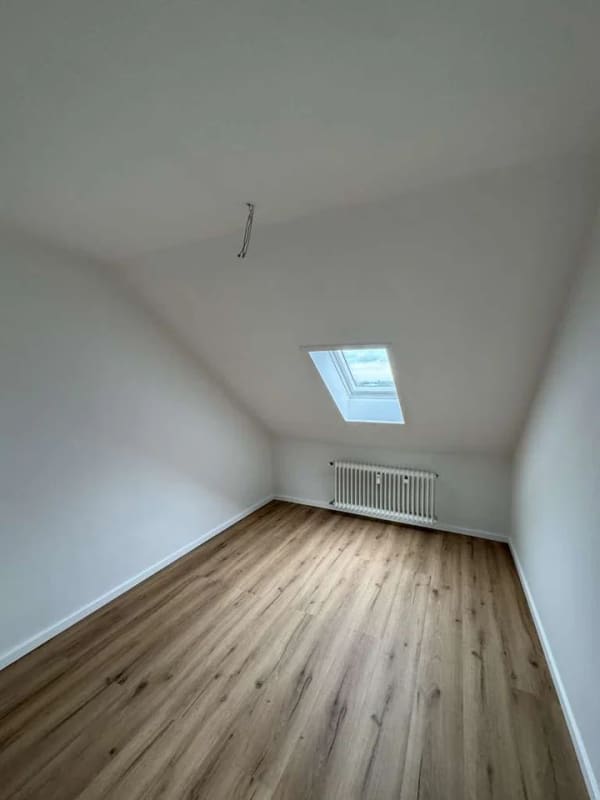 Immobilie in Walluf - Sanierte 3 ZKB-Wohnung in Walluf für sofortigen Einzug oder Neuvermietung - Bild 2