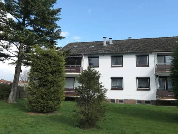 Immobilie in Elmenhorst - Gut vermietete und top renovierte 2,5- Zimmer ETW mit Süd- West Balkon und Garage in gefragter Lage - Bild 0
