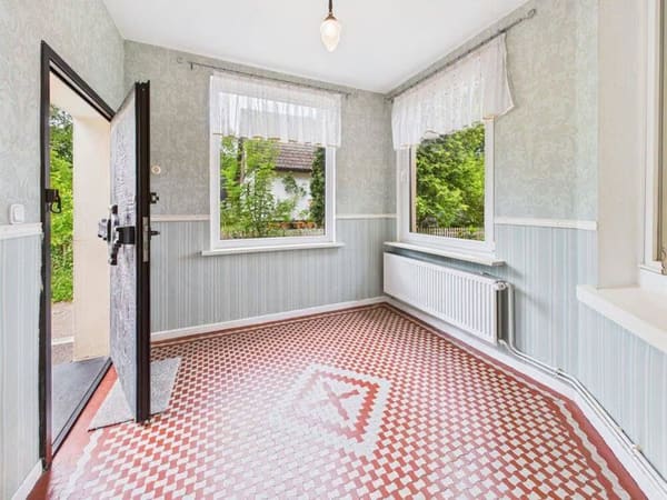 Immobilie in Walsrode - Sehr gepflegtes Einfamilienhaus inkl. Reserve zum Ausbau - Bild 1