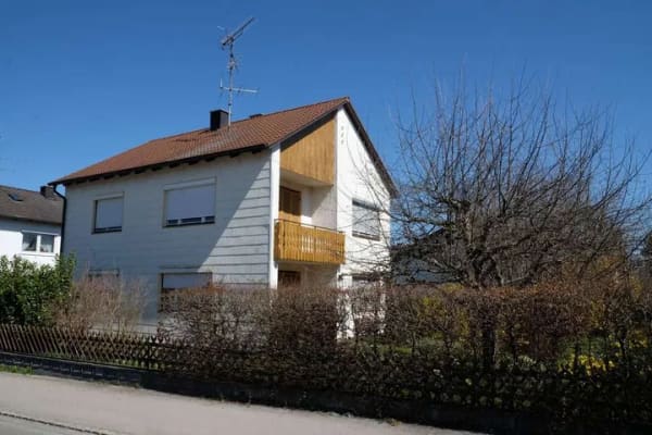 Immobilie in Mammendorf - Älteres freistehendes Einfamilienhaus in Mammendorf - Bild 0
