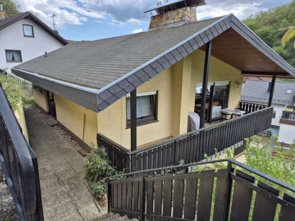 Immobilie in Gorxheimertal - Interessantes Familienhaus in sonniger Aussichtslage - Bild 0