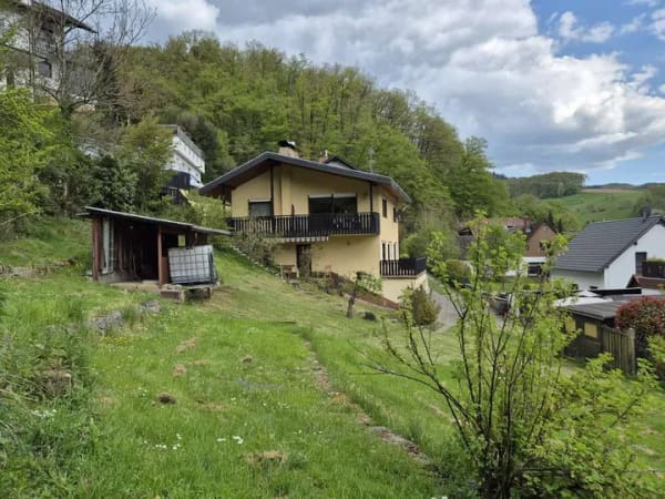 Immobilie in Gorxheimertal - Interessantes Familienhaus in sonniger Aussichtslage - Bild 3