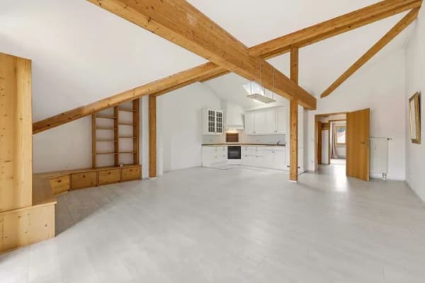 Immobilie in Peißenberg - Freistehende Dachgeschosswohnung mit überdachtem Balkon - Bild 3
