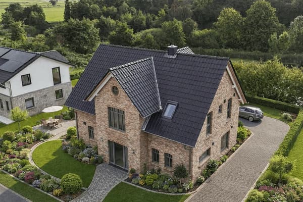 Immobilie in Pahlen - Hochwertiges Einfamilienhaus am Wasser - Architektur im Einklang mit der Natur - Bild 1