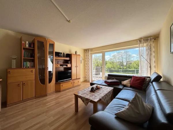 Immobilie in Borkum - Helle 3-Zimmer Wohnung mit tollem Balkon in ruhiger Lage - Bild 2