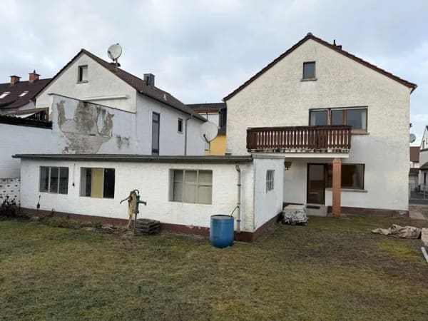 Immobilie in Karlstein am Main - Keine Käuferprovision! Kaufen Sie ab € 939,- mtl.* / EFH gr. Garten & Garage ! - Bild 4