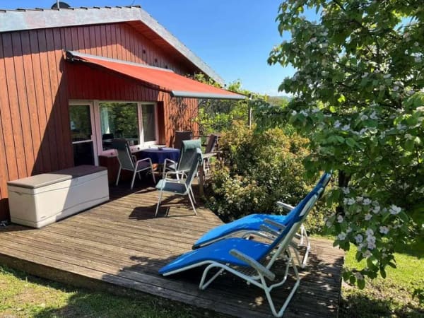 Immobilie in Dogern - Charmantes, gepflegtes, regelmässig renov. EFH mit idyllischem Gartenfreisitz und hochwertiger Au... - Bild 1