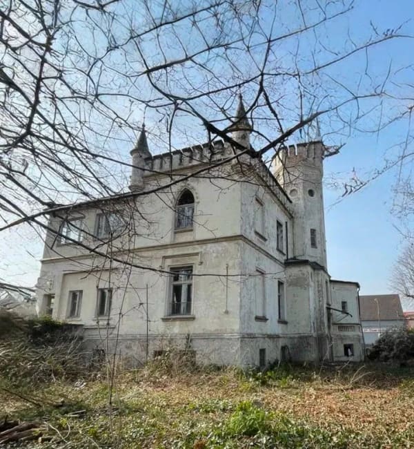 Immobilie in Burg - Historische Villa mit Schlosscharakter auf großzügigem Parkgrundstück - Bild 4