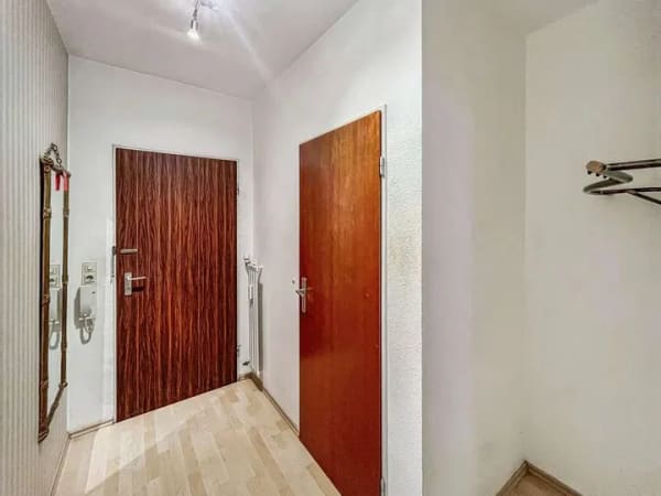 Immobilie in Höchberg - Sofort bezugsfrei: Gemütliche 2-Zimmer-Wohnung mit Balkon - Bild 1